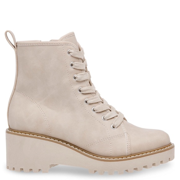 DV by Dolce Vita Women’s ROMIN Combat Boot - Picture 3 of 7